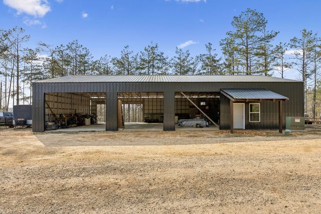 105 Sickler Rd, Hohenwald, TN 38462