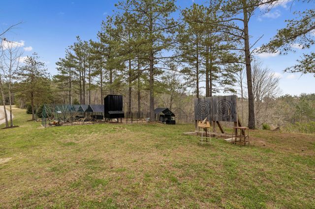 105 Sickler Rd, Hohenwald, TN 38462