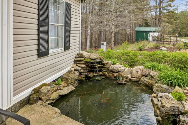 105 Sickler Rd, Hohenwald, TN 38462