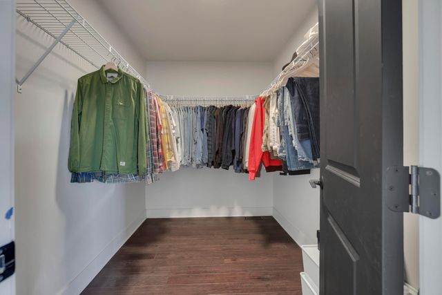 289 E Greenwood Avenue, Columbus, OH 43201