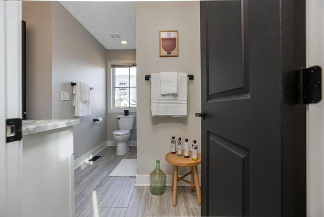 289 E Greenwood Avenue, Columbus, OH 43201