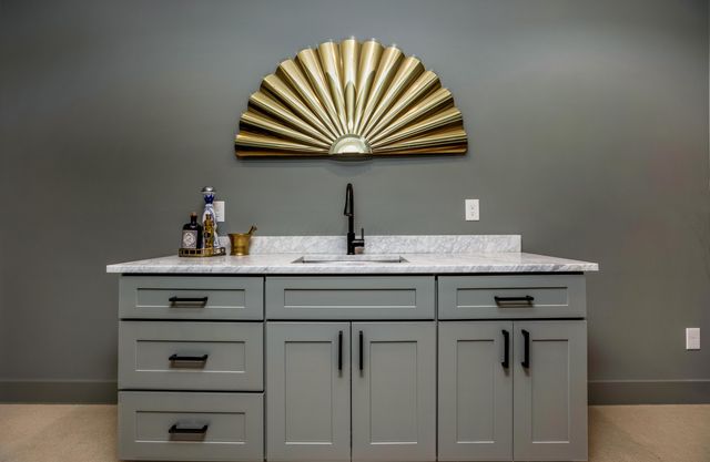 289 E Greenwood Avenue, Columbus, OH 43201