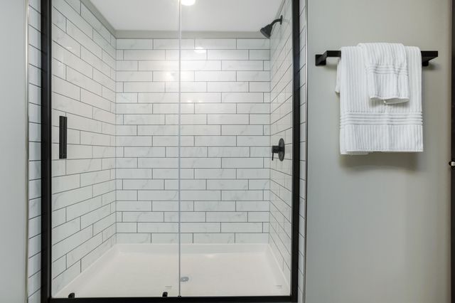 289 E Greenwood Avenue, Columbus, OH 43201