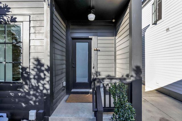 289 E Greenwood Avenue, Columbus, OH 43201