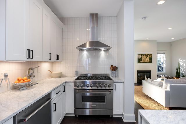 289 E Greenwood Avenue, Columbus, OH 43201