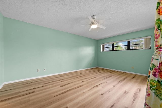 6061 FAIRWAY LANE 1411, Bradenton, FL 34210