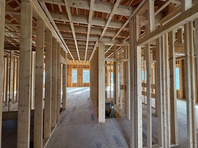 3 Coach Road, Easton, MA 02375