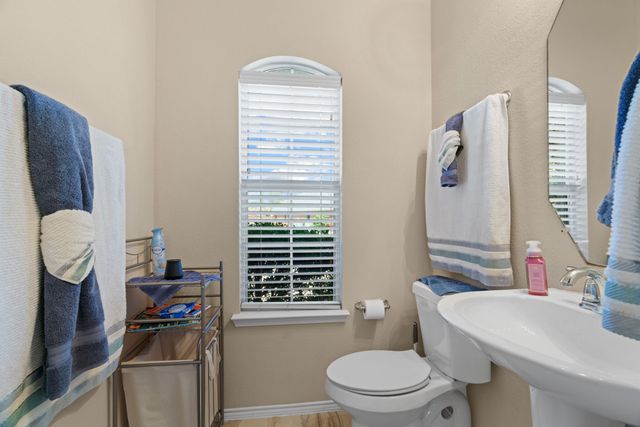 904 Amherst Drive, Desoto, TX 75115