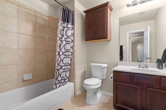 904 Amherst Drive, Desoto, TX 75115
