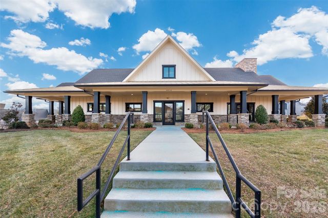 2015 Saddlebred Drive, Iron Station, NC 28080