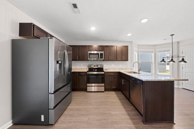 119 Davis Ridge Ln, Clarksville, TN 37040