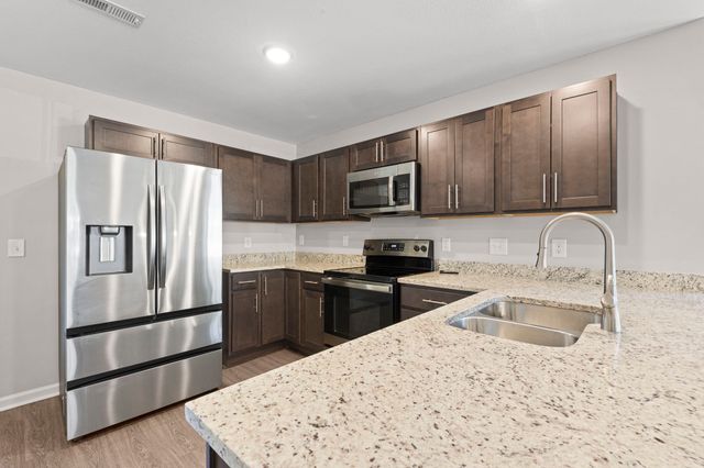 119 Davis Ridge Ln, Clarksville, TN 37040