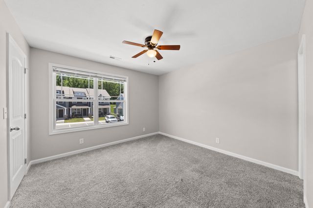 119 Davis Ridge Ln, Clarksville, TN 37040
