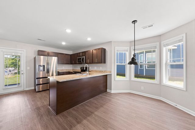 119 Davis Ridge Ln, Clarksville, TN 37040