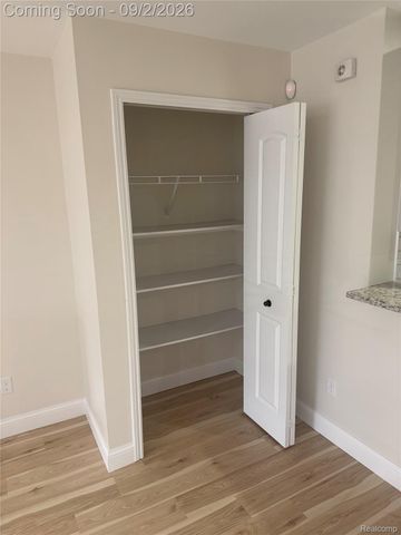 6821 Boulder Pointe dr, Washington Township, MI 48094