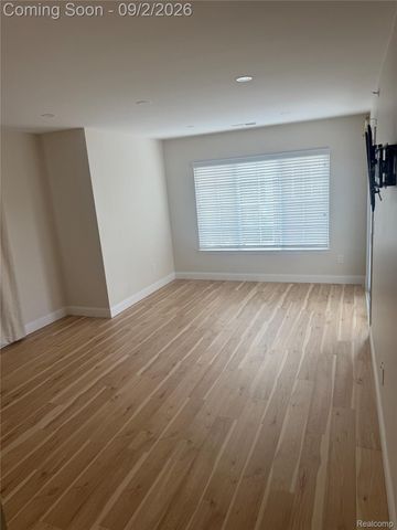 6821 Boulder Pointe dr, Washington Township, MI 48094