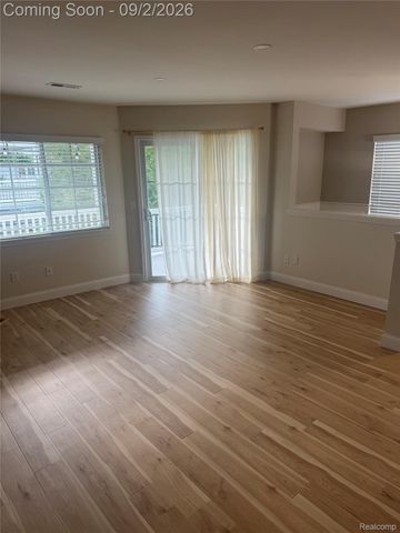 6821 Boulder Pointe dr, Washington Township, MI 48094