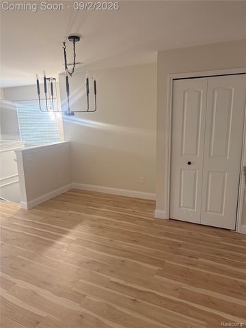 6821 Boulder Pointe dr, Washington Township, MI 48094