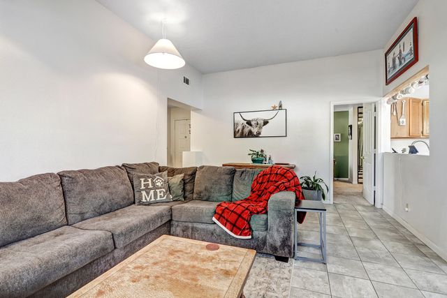 1645 Evelyn Drive NE, Rio Rancho, NM 87144