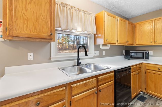 5004 Summer Ridge Road, Fayetteville, NC 28303