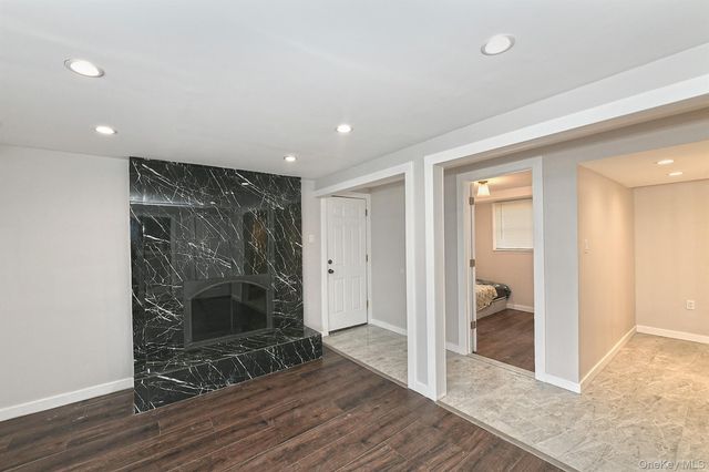 5 Shadywood Court, Huntington, NY 11743