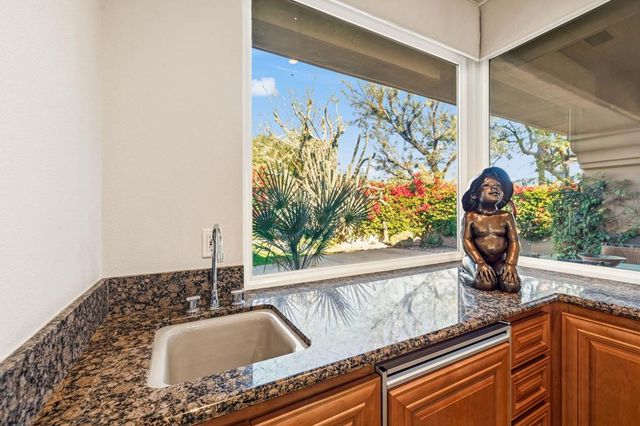 650 Gold Canyon Drive, Palm Desert, CA 92211