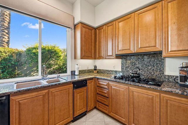 650 Gold Canyon Drive, Palm Desert, CA 92211