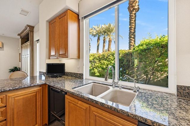 650 Gold Canyon Drive, Palm Desert, CA 92211