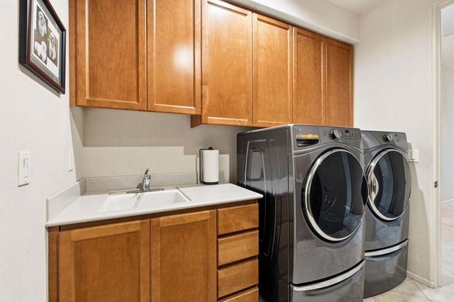 650 Gold Canyon Drive, Palm Desert, CA 92211