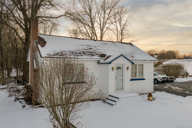 5003 Searsville Road, Pine Bush, NY 12566