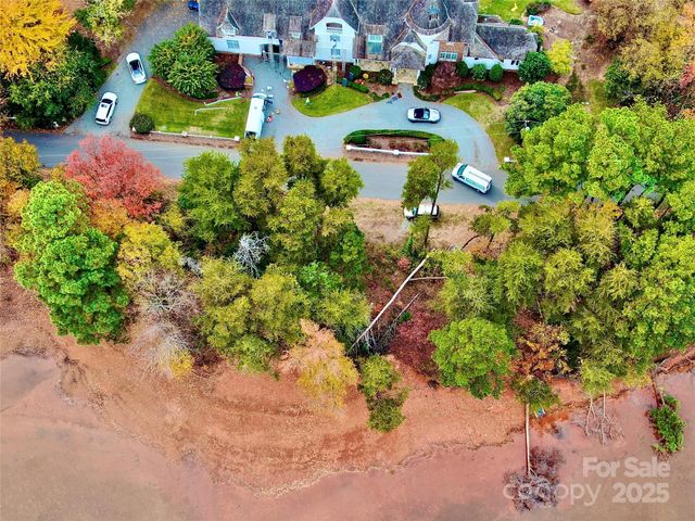 17832 Mollypop Lane, Cornelius, NC 28031