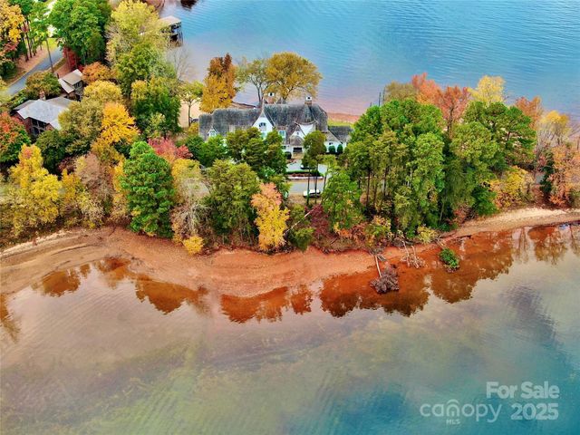 17832 Mollypop Lane, Cornelius, NC 28031