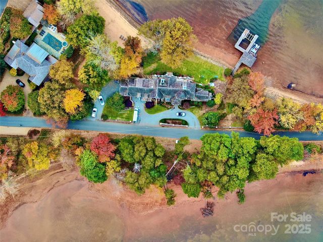 17832 Mollypop Lane, Cornelius, NC 28031