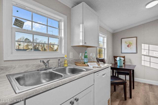 66 Willow Creek Lane, Whiteville, NC 28472