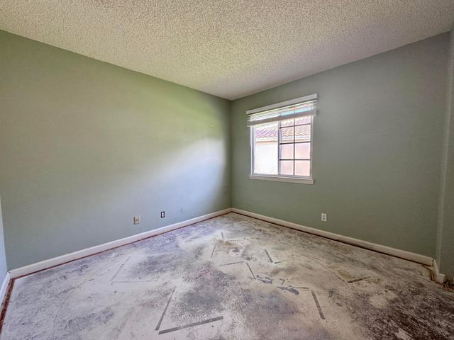 4989 SW 32nd Terrace, Dania Beach, FL 33312