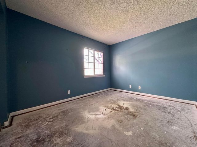 4989 SW 32nd Terrace, Dania Beach, FL 33312