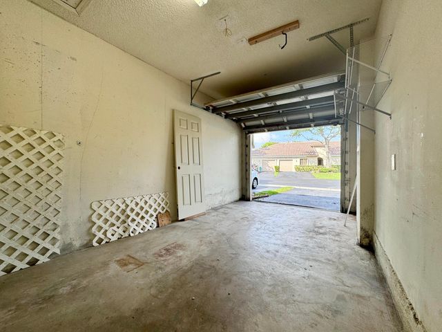 4989 SW 32nd Terrace, Dania Beach, FL 33312