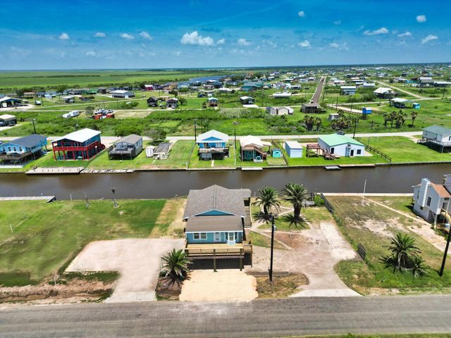 255 County Road 209, Sargent, TX 77414