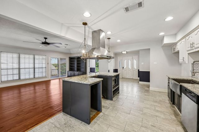 5209 Fairway Circle, De Cordova, TX 76049