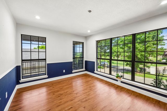 5209 Fairway Circle, De Cordova, TX 76049