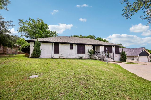 5209 Fairway Circle, De Cordova, TX 76049
