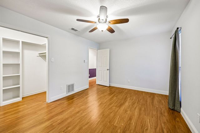5209 Fairway Circle, De Cordova, TX 76049