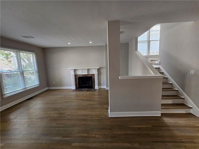 79 Hammock Place SE, Atlanta, GA 30312