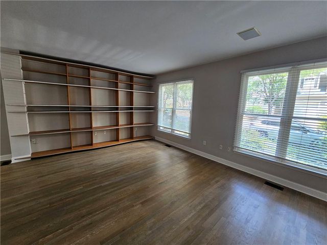 79 Hammock Place SE, Atlanta, GA 30312