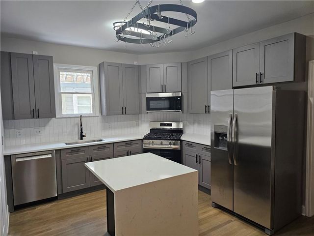 79 Hammock Place SE, Atlanta, GA 30312