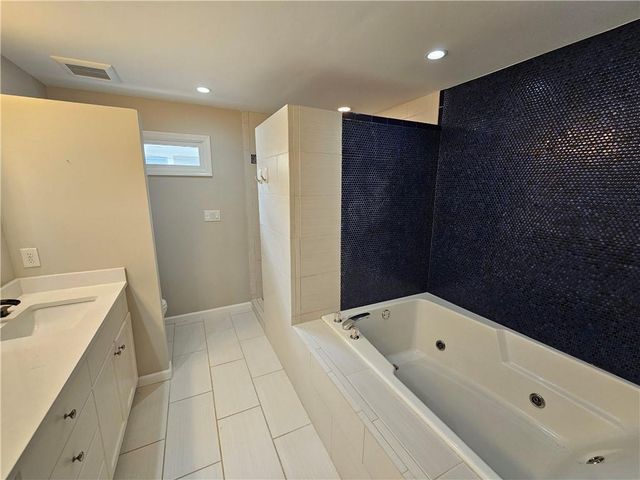 79 Hammock Place SE, Atlanta, GA 30312