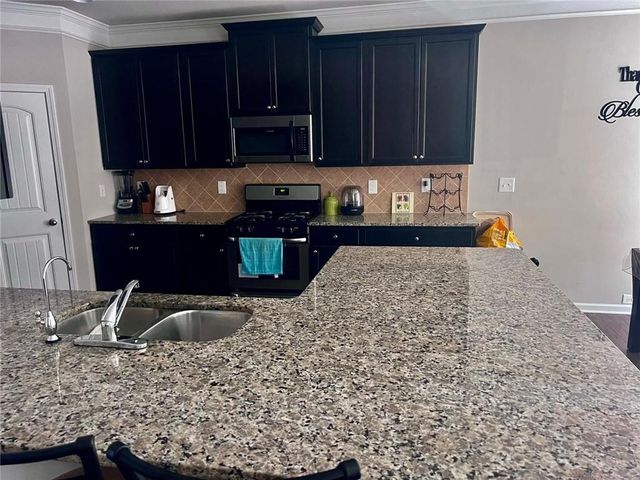 1343 Wilson Manor Circle, Lawrenceville, GA 30045