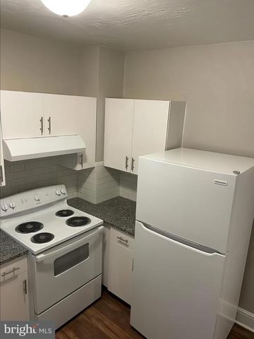 736 S PERSHING AVE, York, PA 17401