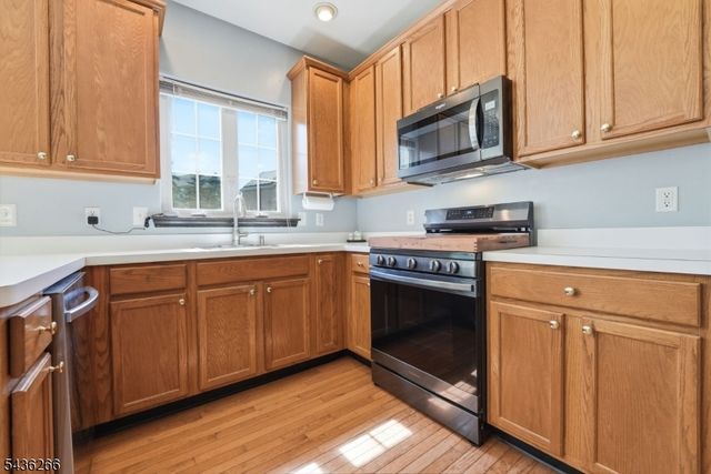 44 Haze Way, Lopatcong Twp., NJ 08865