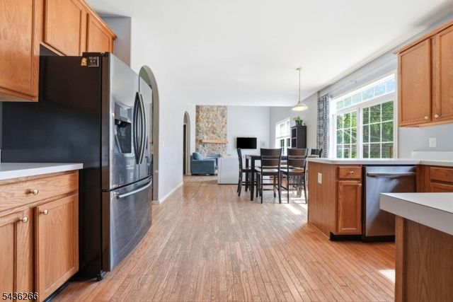 44 Haze Way, Lopatcong Twp., NJ 08865